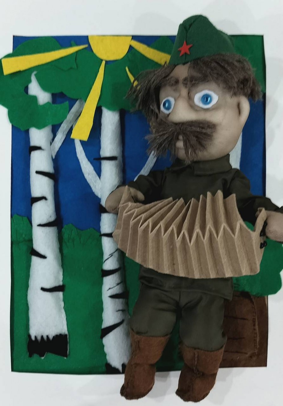 "Играй гармонь, пой душа, моя!"