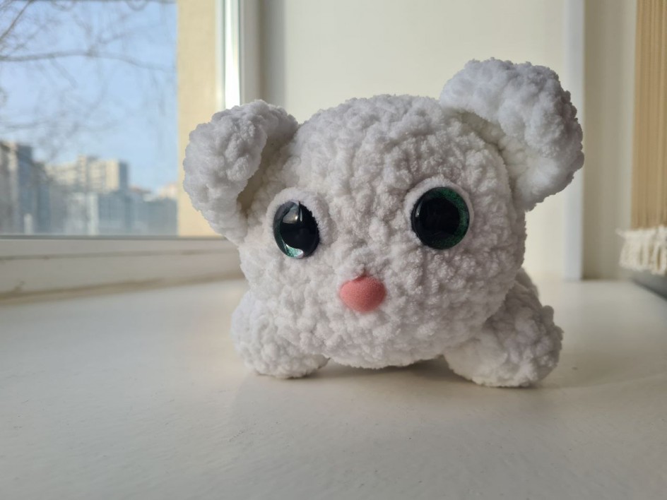 Вязаная игрушка "Кот-батон"