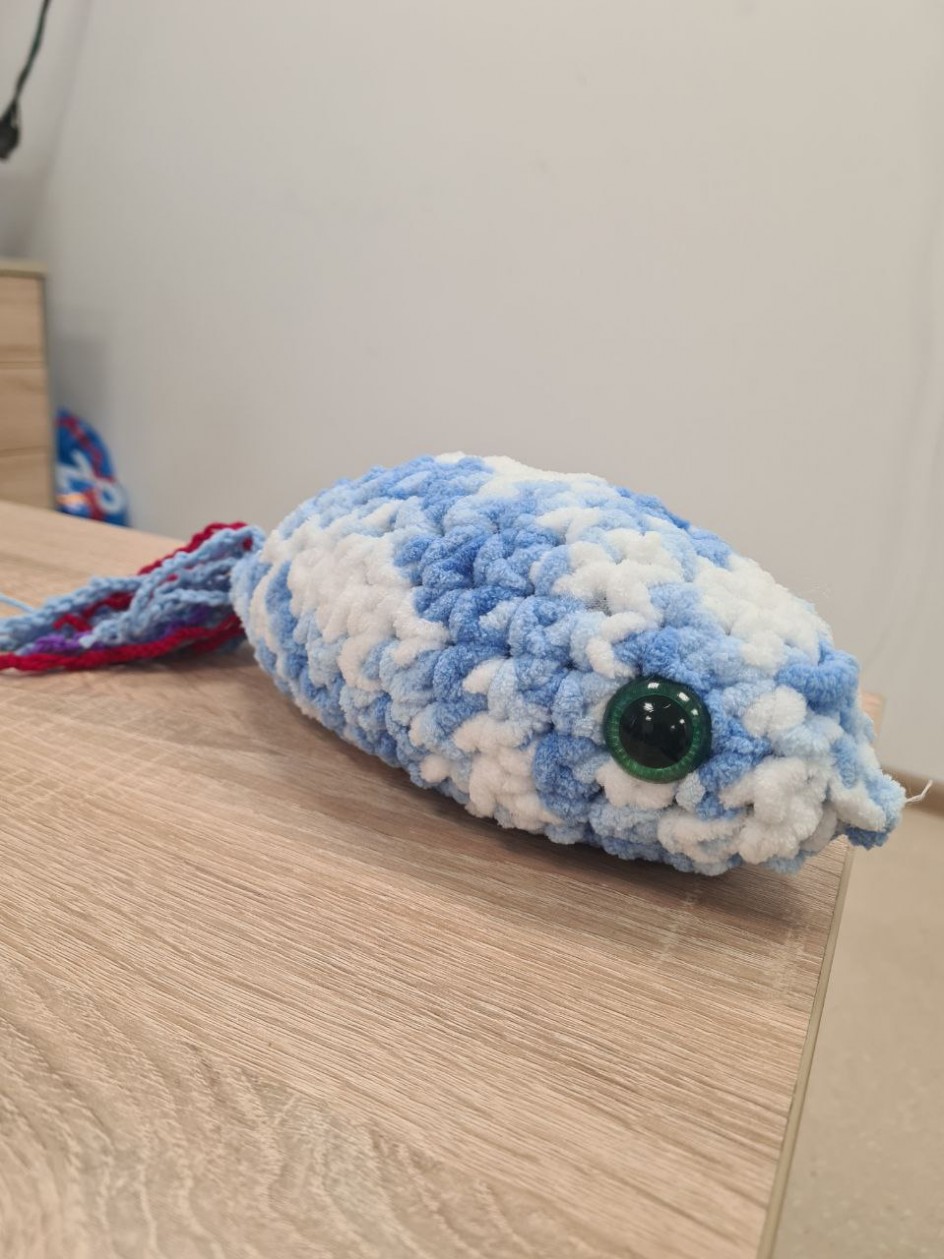 Вязаная игрушка "Рыбка"