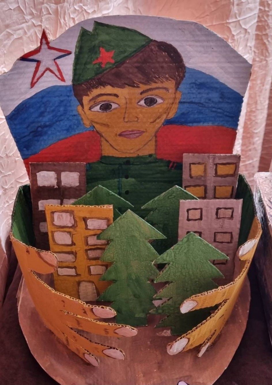Солдат охраняет жизни