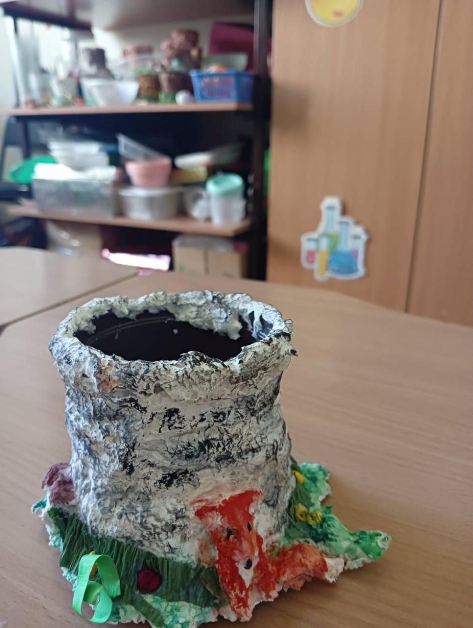Лисичка у пенька