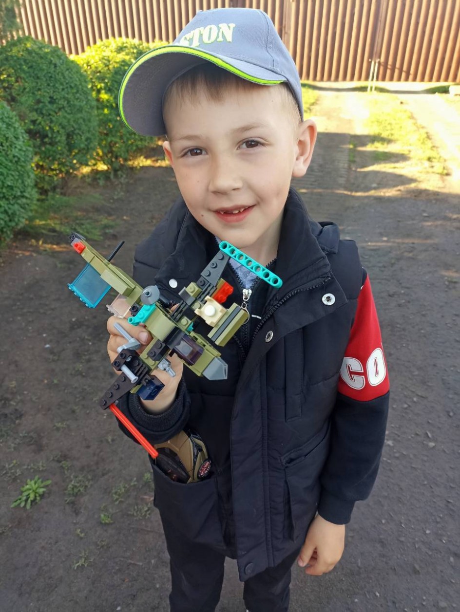 Военный самолет