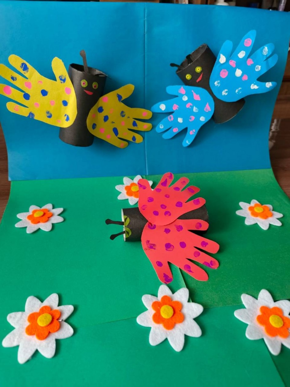 Бабочки на полянке