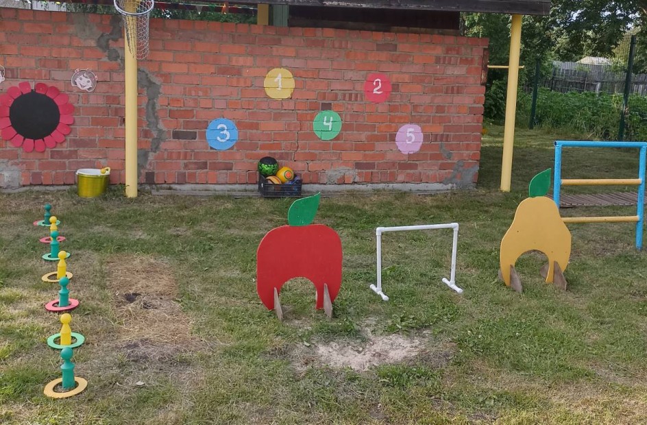 ";Играем в спортивные игры на участке - безопасно! "