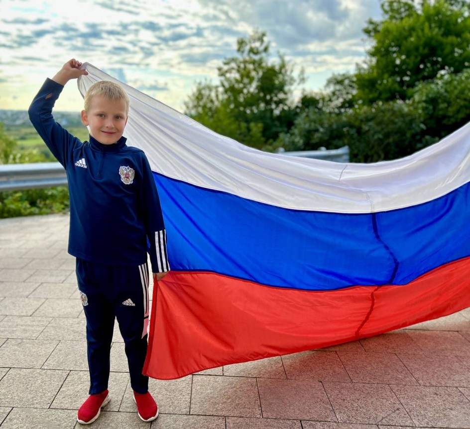 Флаг России - гордость наша!