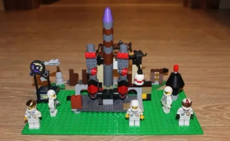 Лего-космос
