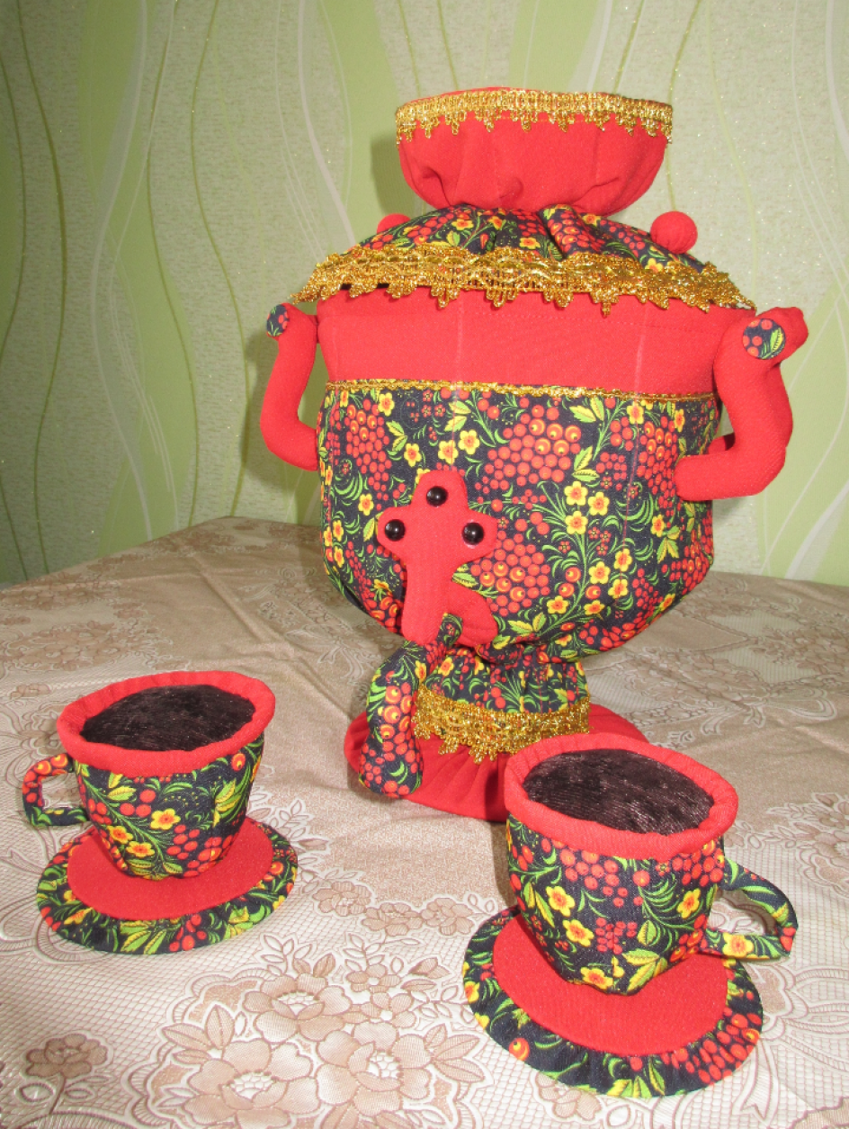 "У самовара"