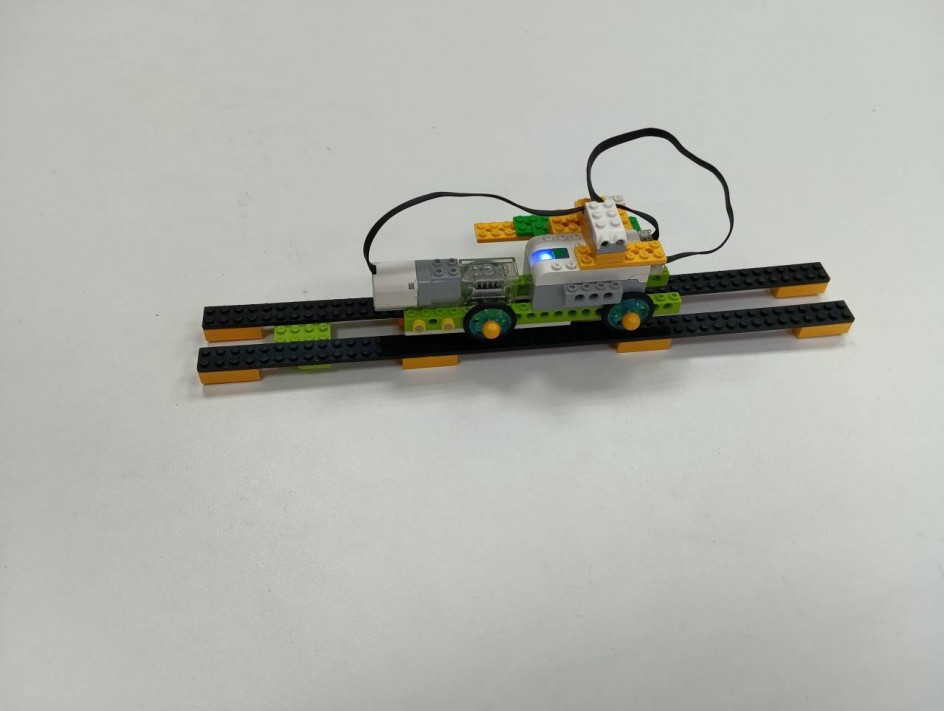 Кинооператорская тележка