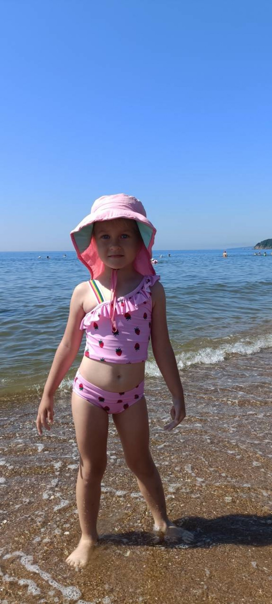 Клубничка на берегу Японского моря