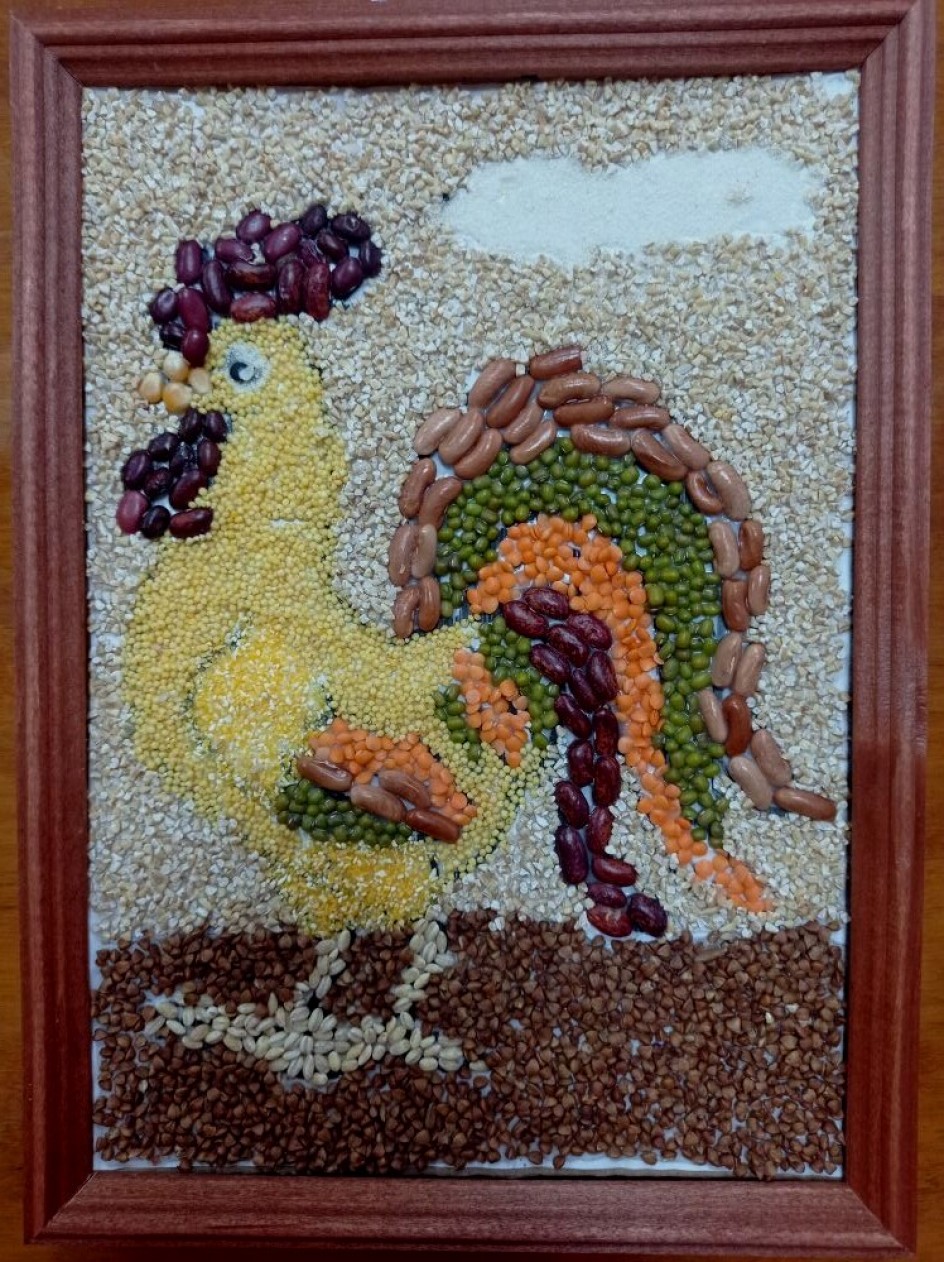 Петушок на прогулке