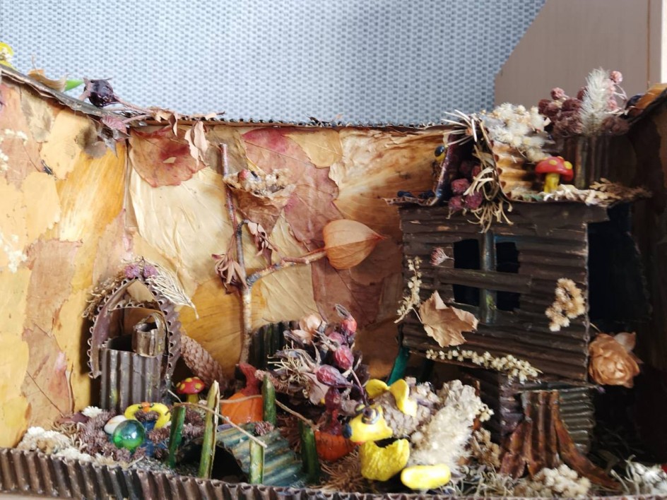 Сторожка в лесу