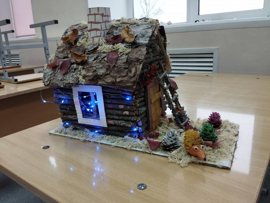 Лесная избушка