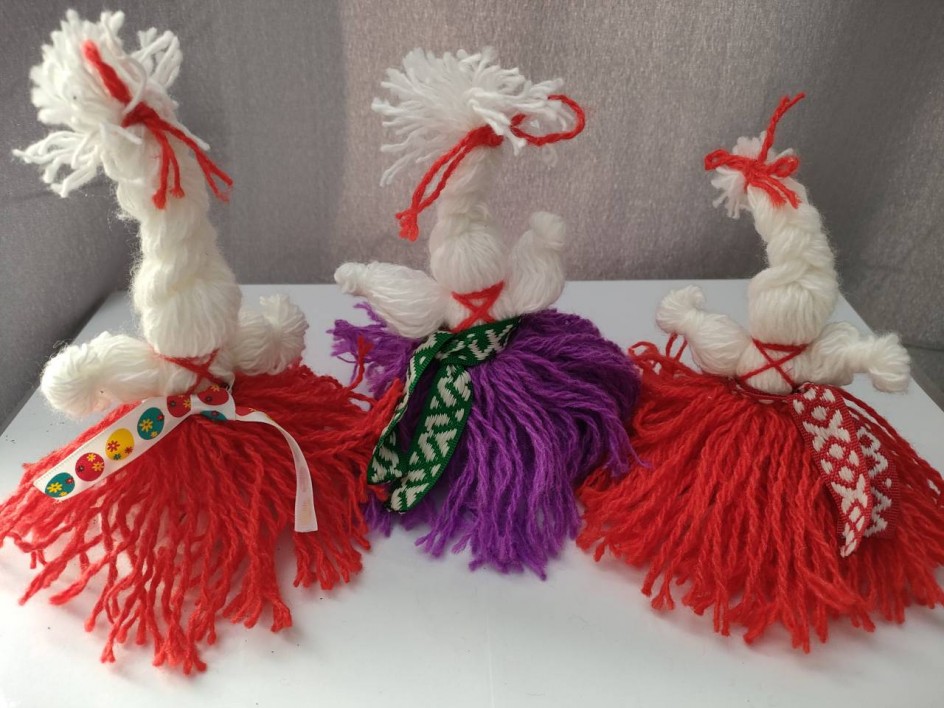 «Куколка-саше Травница» из пряжи.