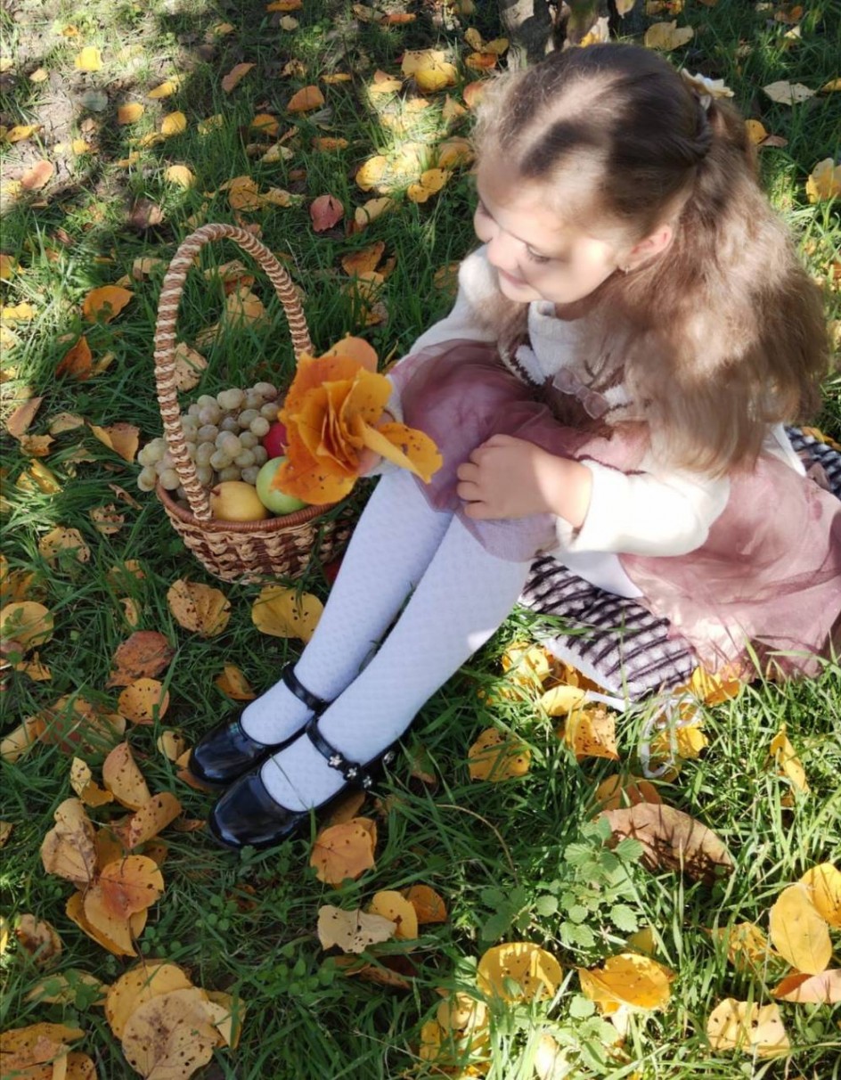 Роза из листьев