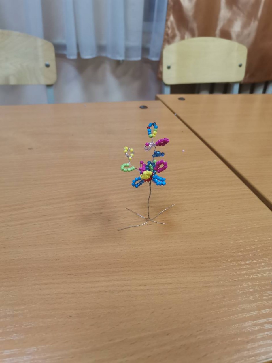 Осеннее дерево из бисера