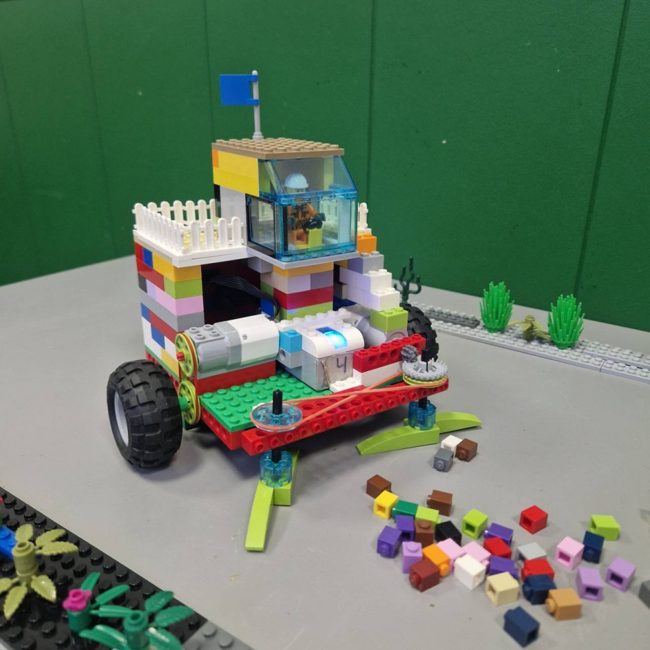 Эко-бот (уборщик реагента)