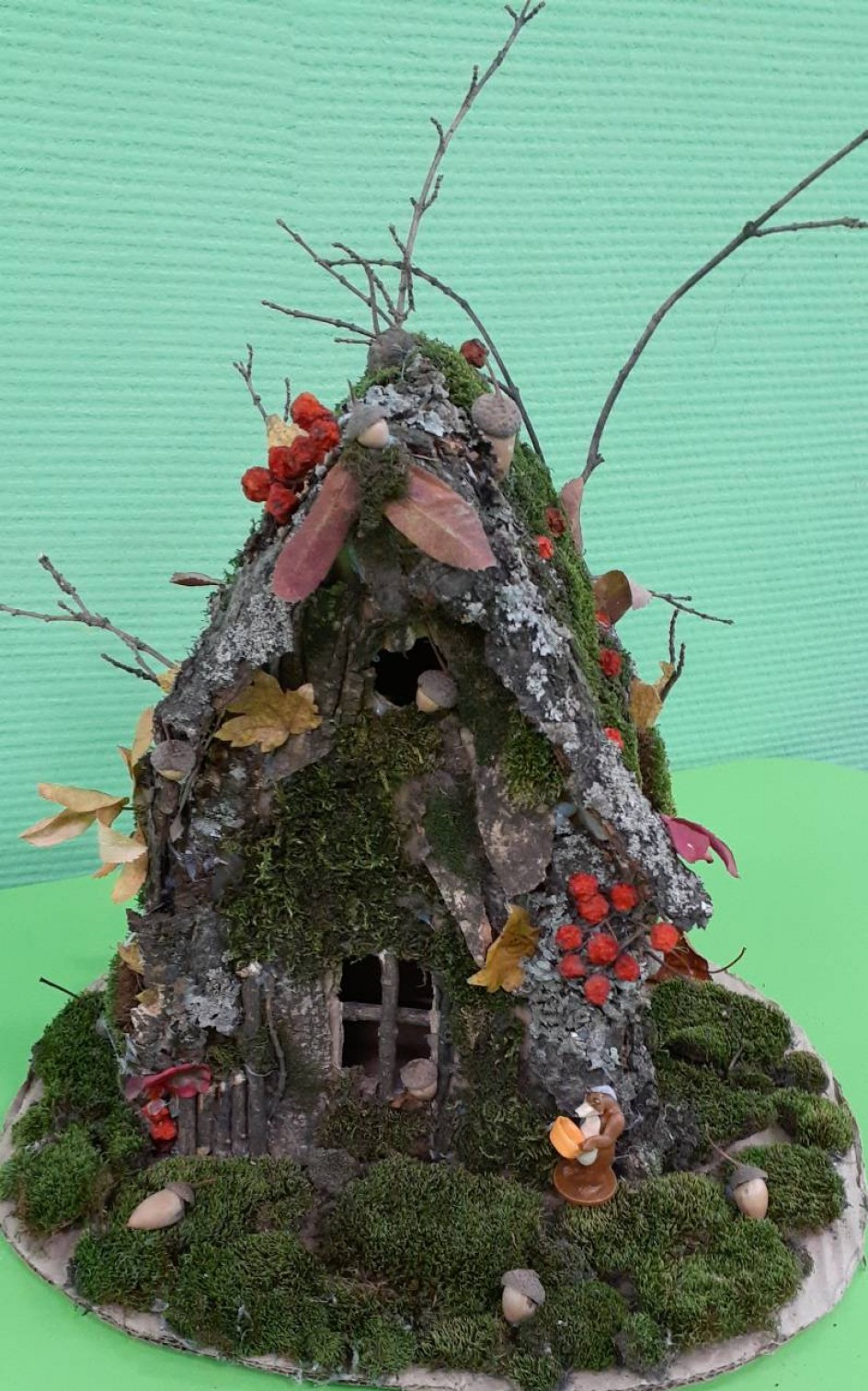 "Осенний дремучий дом"