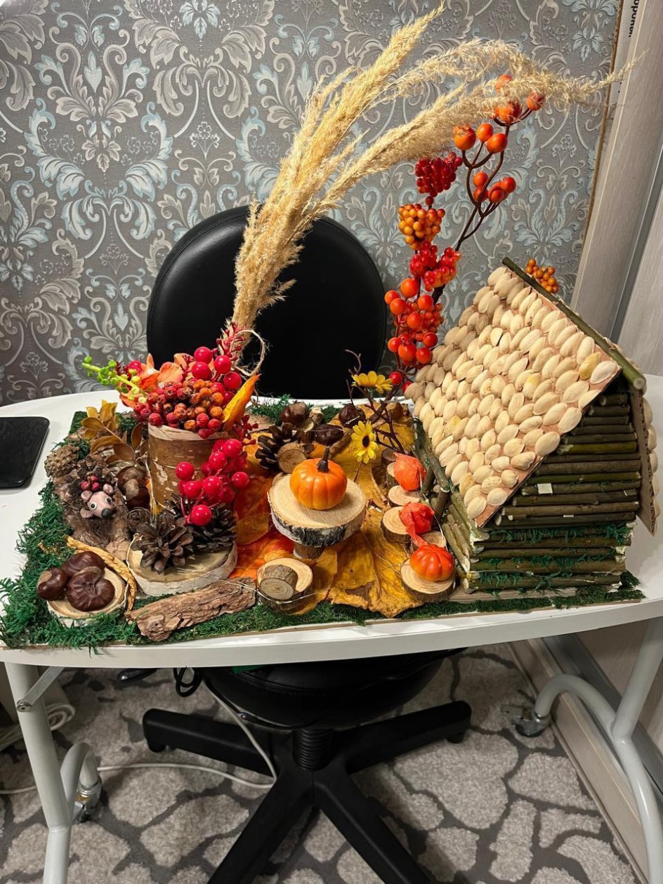 Осенняя избушка