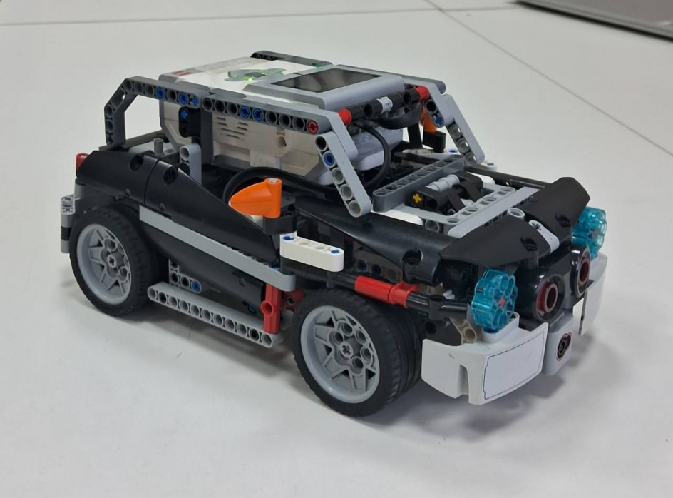 Большой автомобиль