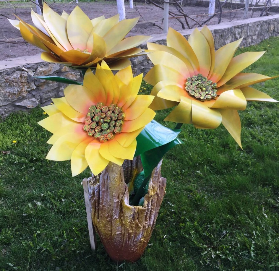 "Подсолнухи"