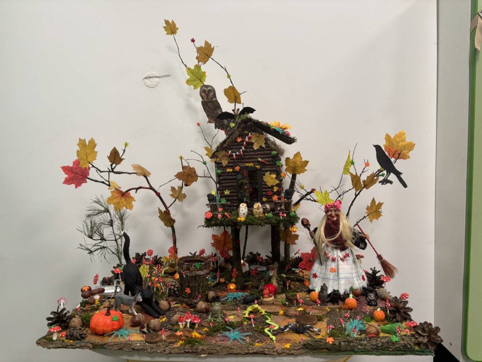 «В гостях у Бабы Яги и избушки на курьих ножках»