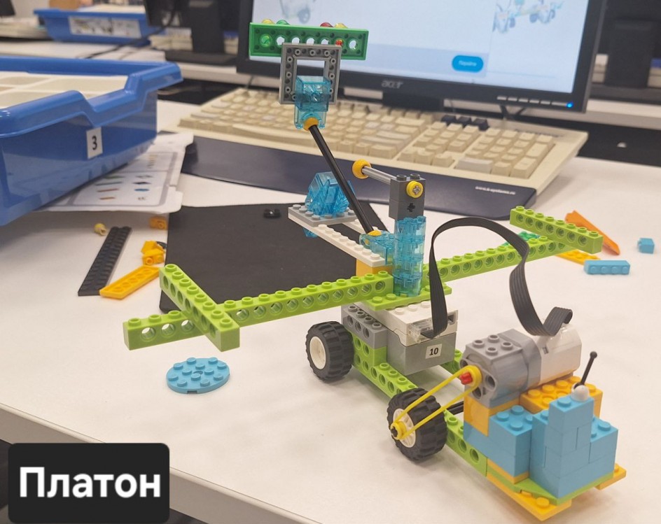 Исследователь космоса