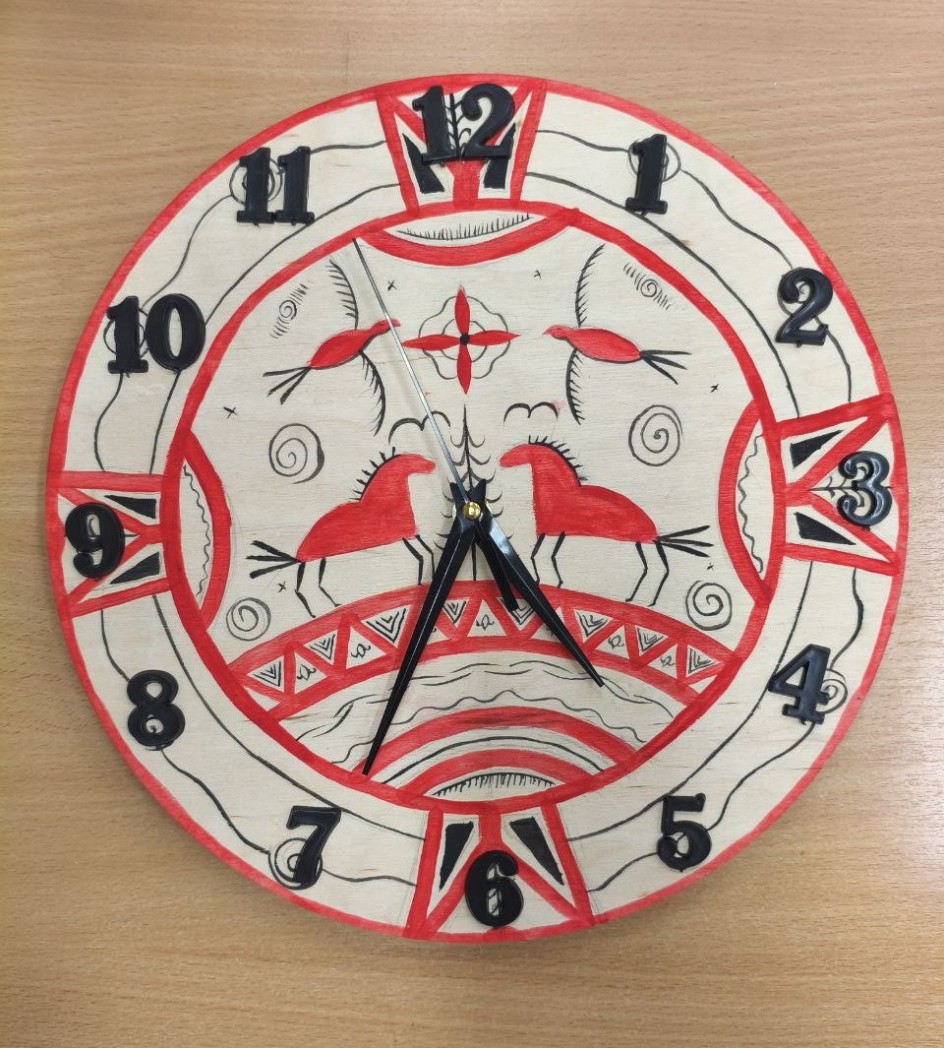 Часы. Мезенская роспись