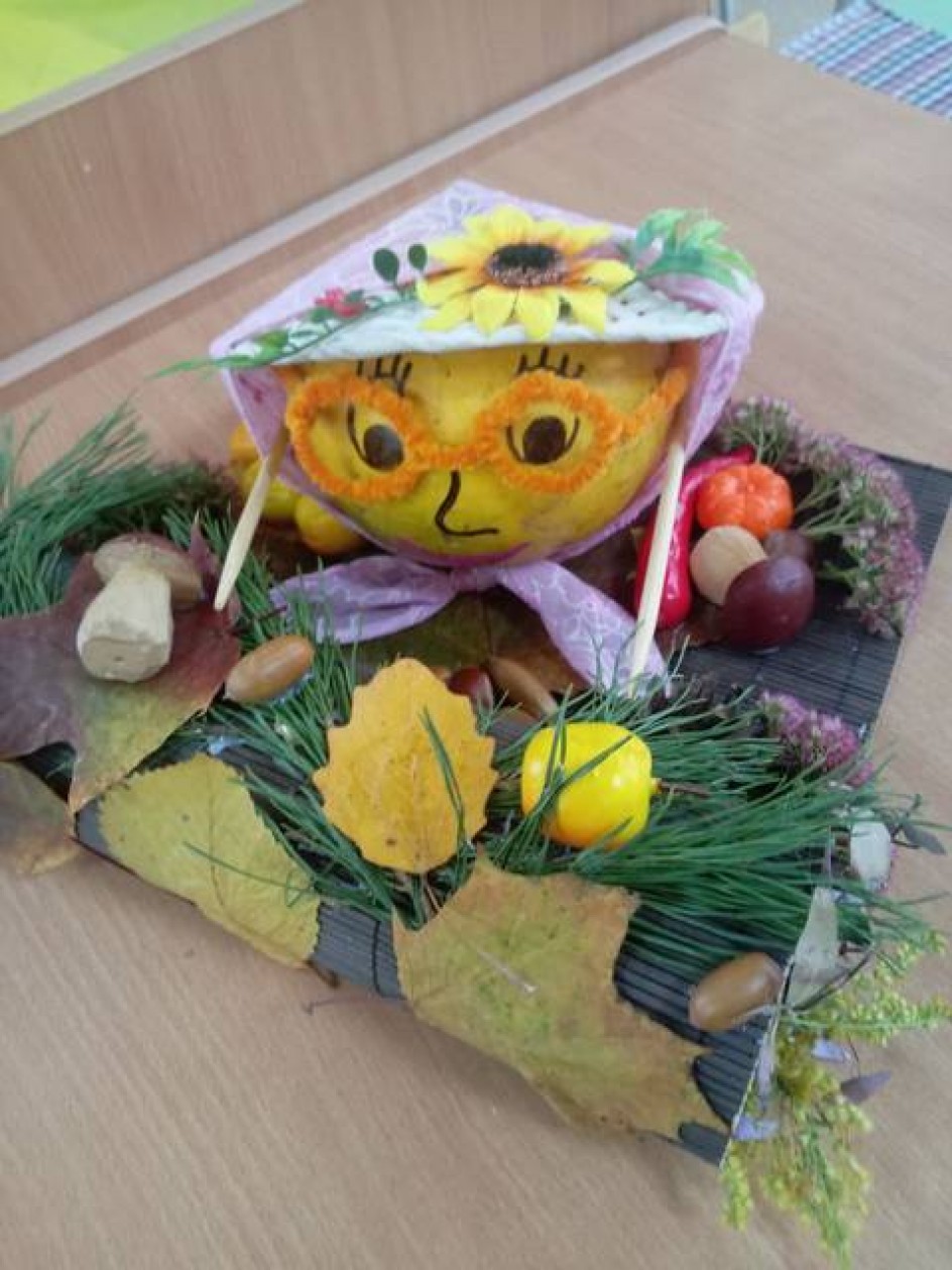 "Бабушка - осень"