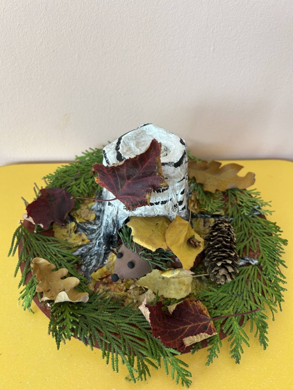 Осенний домик ежика