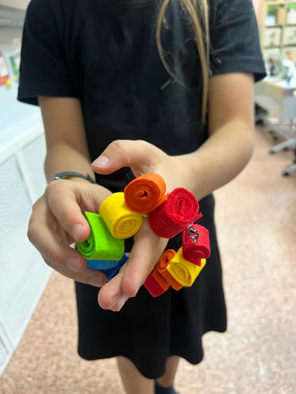 Осенние бусы из фетра