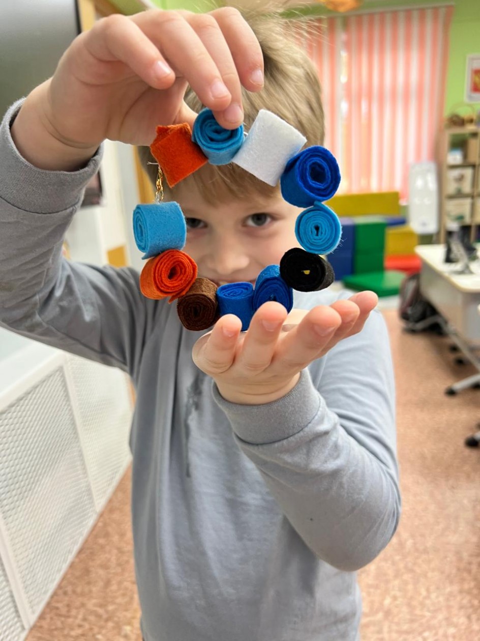 Осенние бусы из фетра