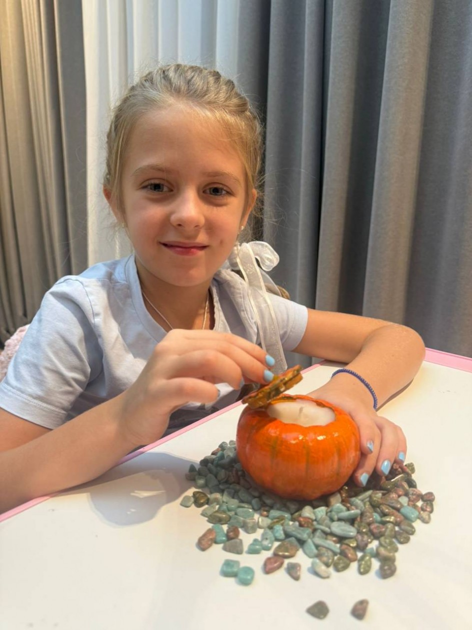 Свеча из воска ручной работы