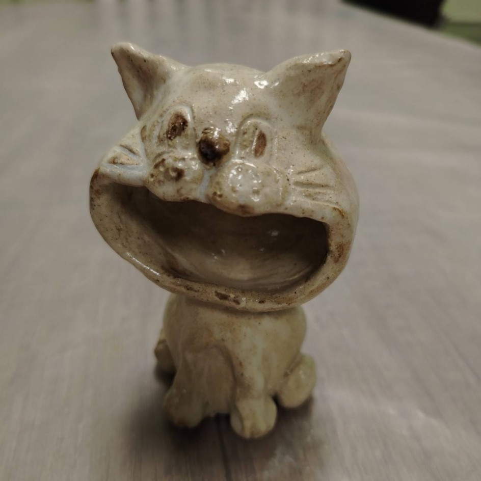 Кот-большой рот!