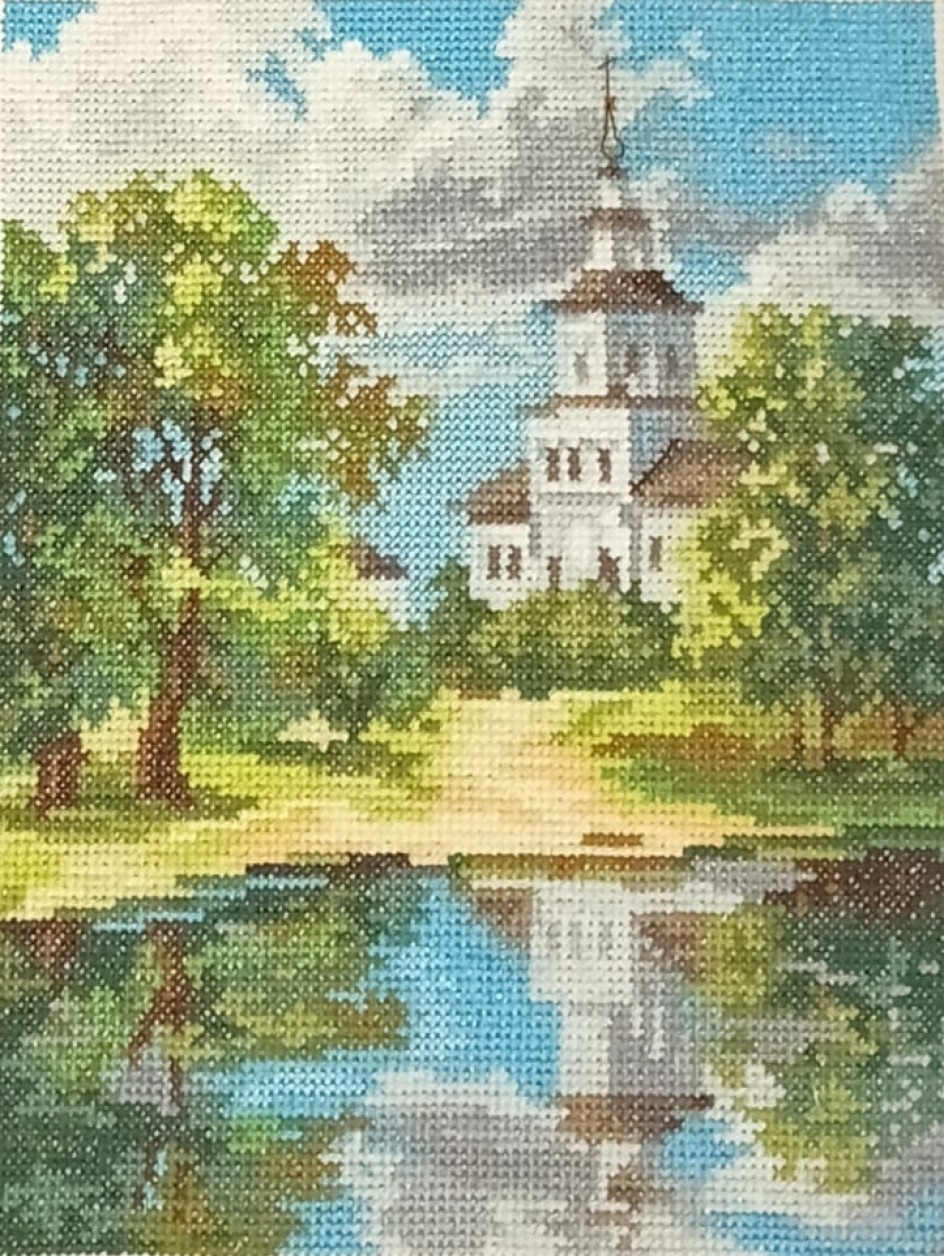 Храм у пруда