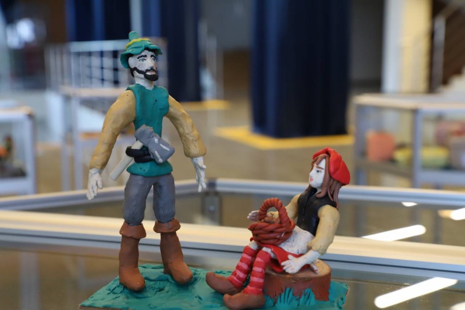 "Красная шапочка и дровосек"