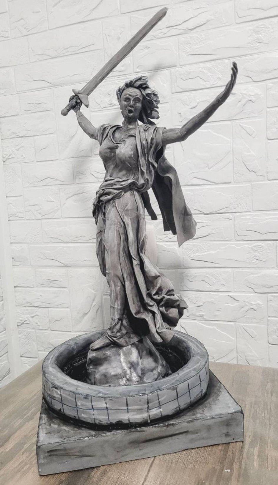 Родина Мать-зовет!