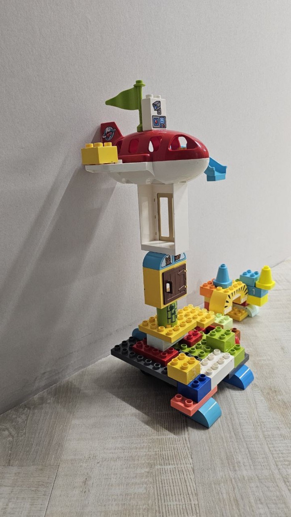 Современный аэропорт.