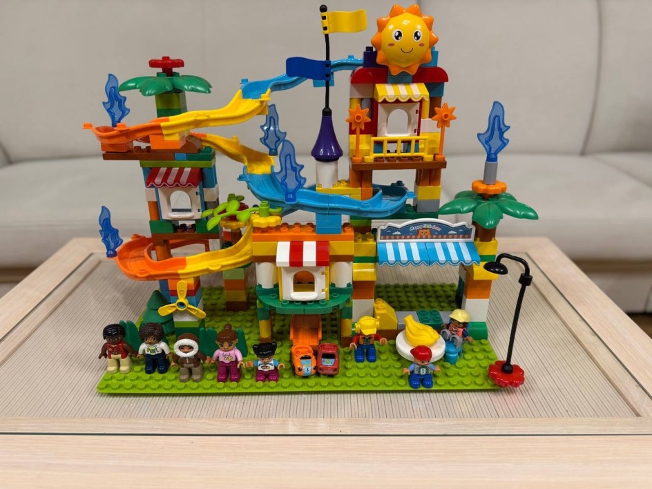 Детский парк развлечений.