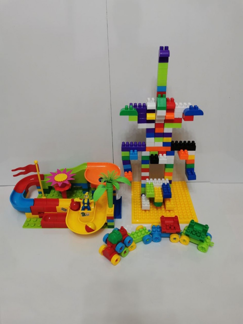 "Парк аттракционов".