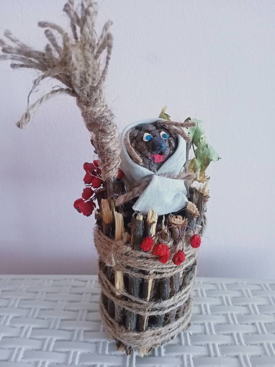 Баба Яга в ступе