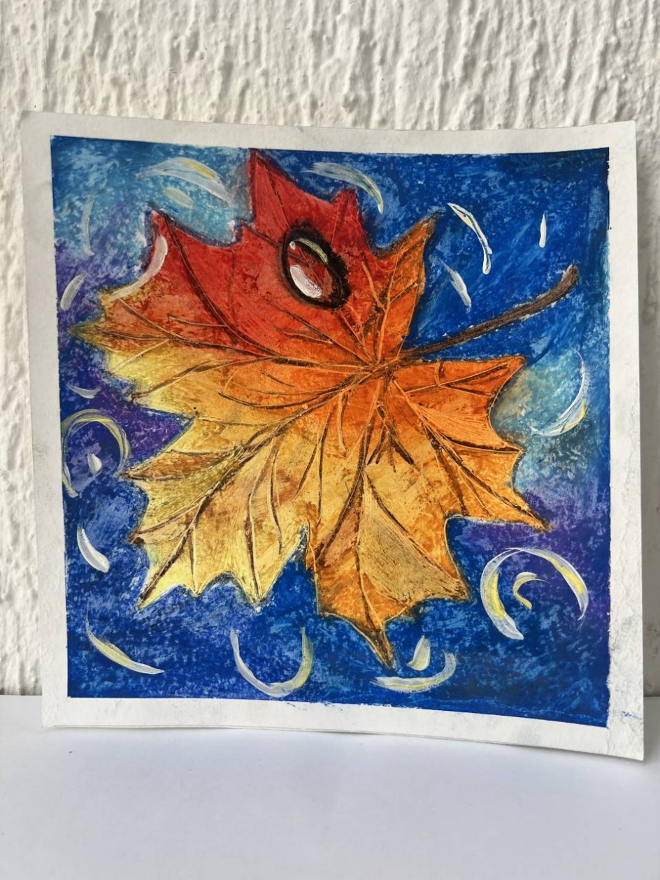 Осенний лист на воде