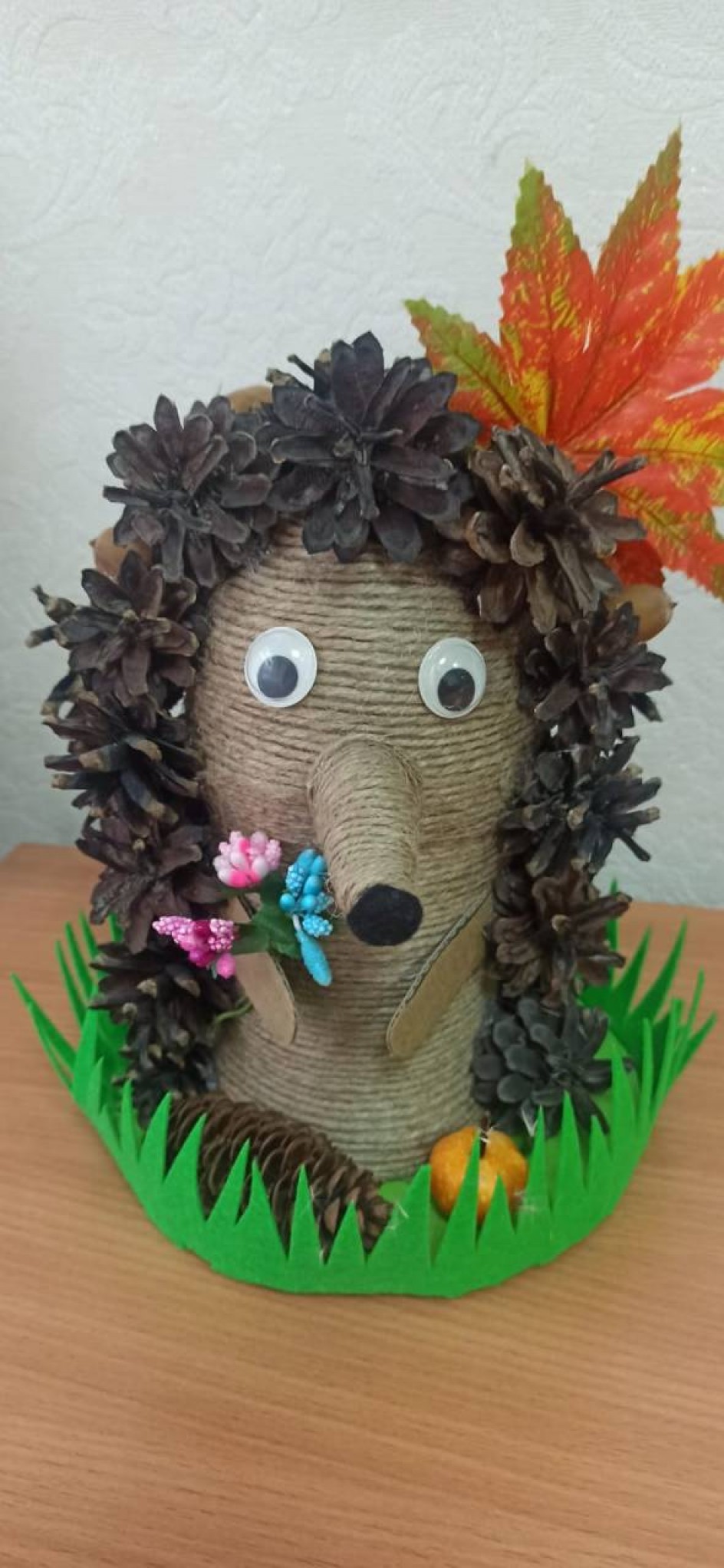 Веселый ёжик