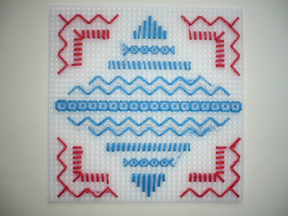 Вышивка на пластиковой канве