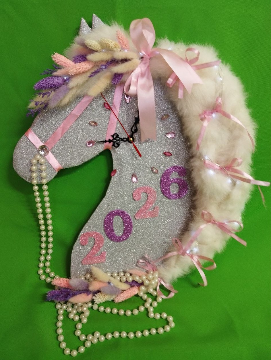 Символ года 2026 " Часы"