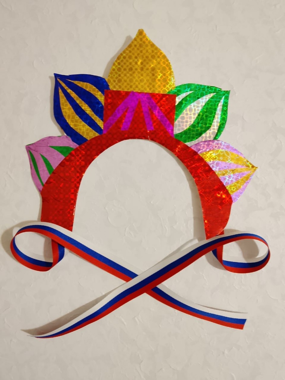 Кокошник златоглавый