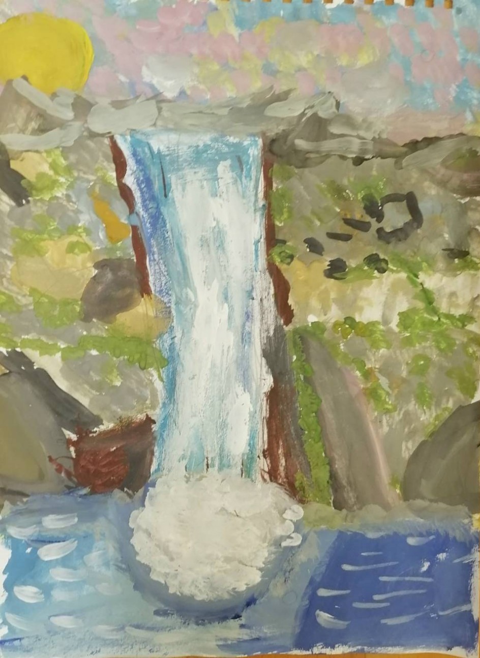 Водопад в Хибинах "Девичьи косы"