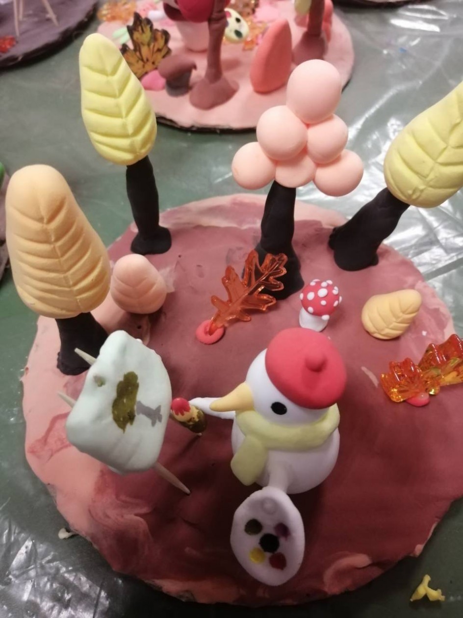 "Художник-снеговик в лесу"