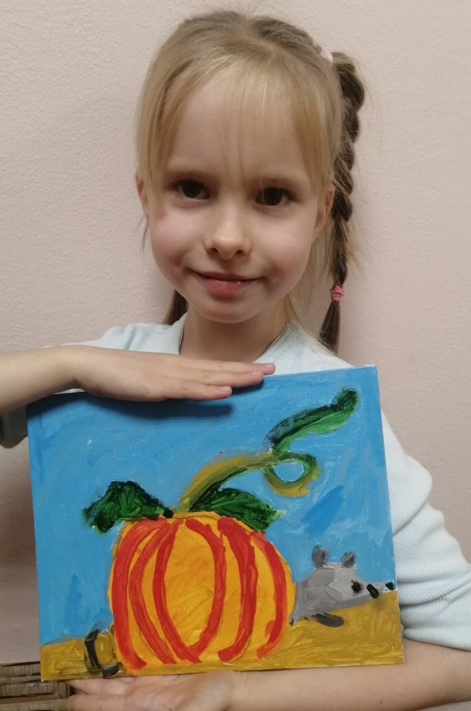 "Мышка спряталась за тыквой"