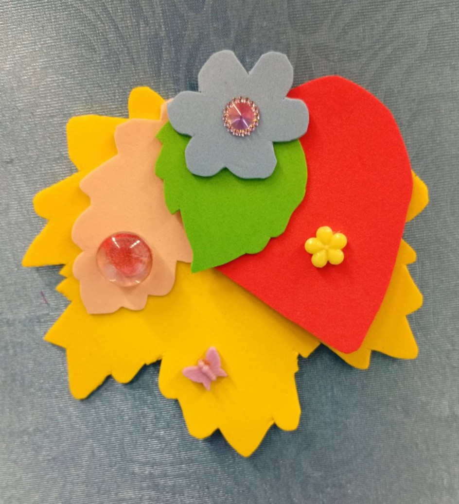 Декоративное украшение "Листья"