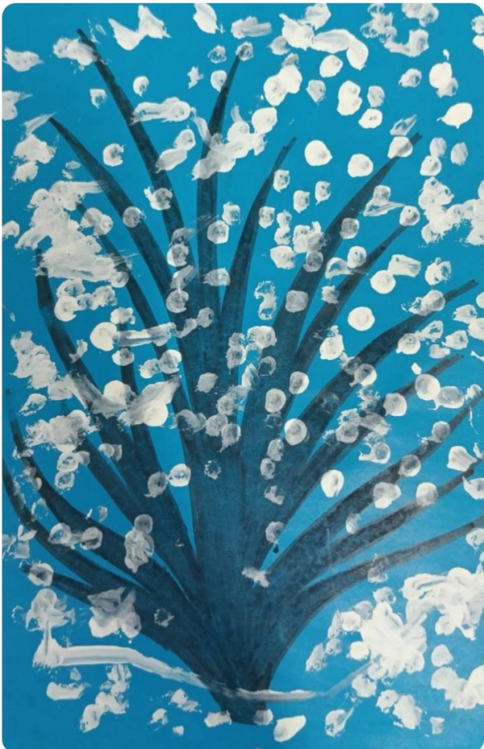 Дерево в снегу